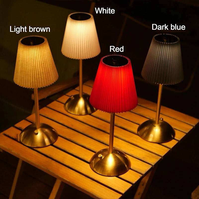 Colour options for pleated lamp